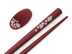 Essstäbchen Set Mit Ablage Sakura, Purple Heart 23 Essstäbchen Set Mit Ablage Sakura, Purple Heart -Sakura Verkauf essstaebchen set mit ablage sakura purple heart 1