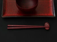 Essstäbchen Set Mit Ablage Tonbo, Purple Heart 11 Essstäbchen Set Mit Ablage Tonbo, Purple Heart – Bild 9