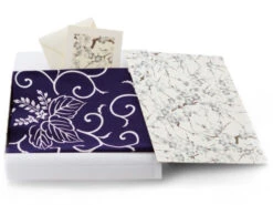 Geschenkset Chiyogami Mit Furoshiki Kiri Karakusa M -Sakura Verkauf geschenkset chiyogami mit furoshiki kiri karakusa m 1