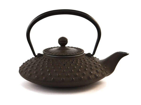 Japanische Teekanne Gusseisen Hira Arare, 0,5 L, Braun 14 Japanische Teekanne Gusseisen Hira Arare, 0,5 L, Braun – Bild 12