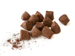 La Praline Schokopralinen Mit Meersalz -Sakura Verkauf la praline schokotrueffel mit meersalz 1